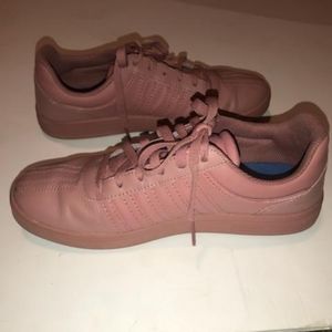 K-swiss. Mauve/pink. Size 10